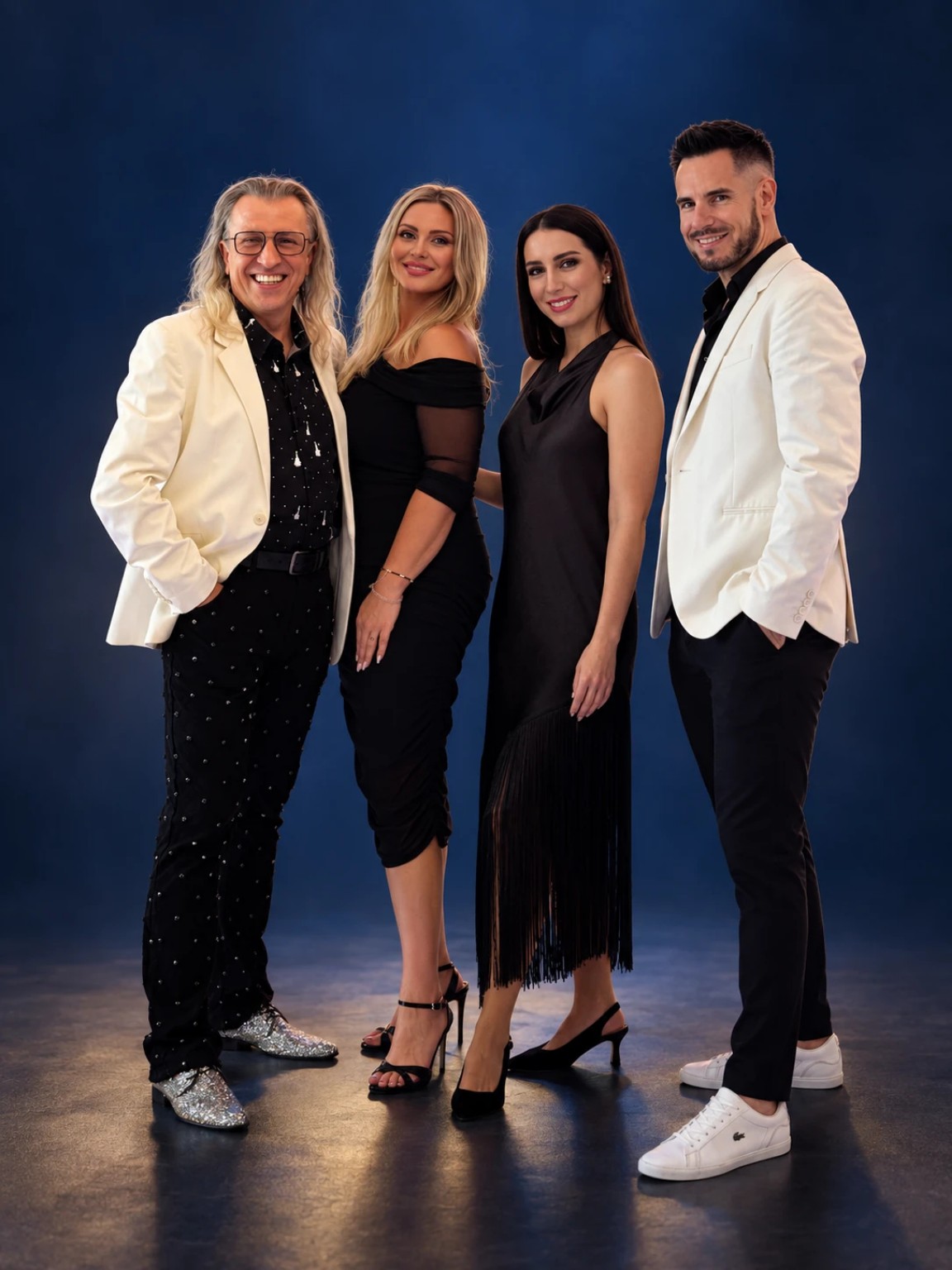 Czteroosobowy skład Kawka Music Band — zdjęcie promocyjne